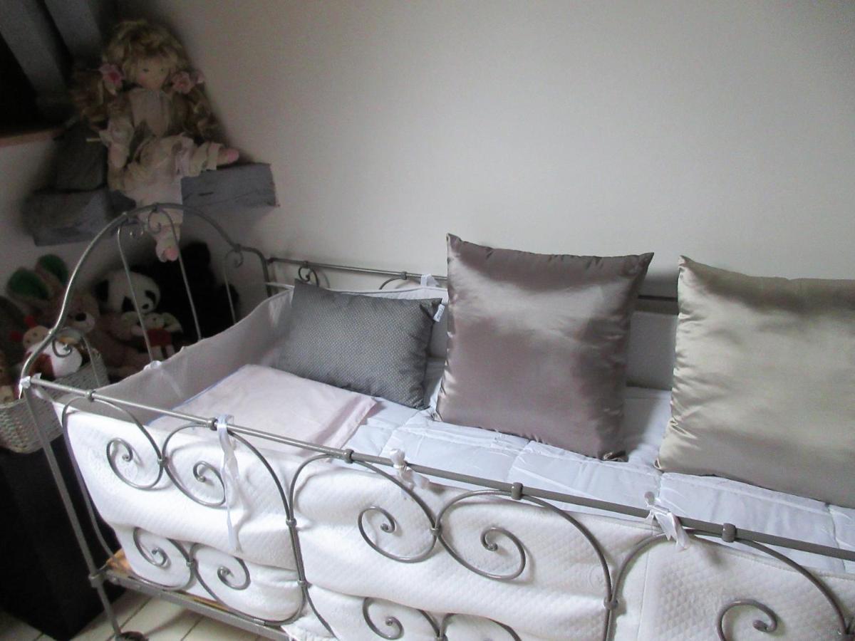 Clermain Le Manoir Sur La Roche, 74, Impasse Du Manoir, 71520 Navour Sur Grosne D121 Bed & Breakfast エクステリア 写真